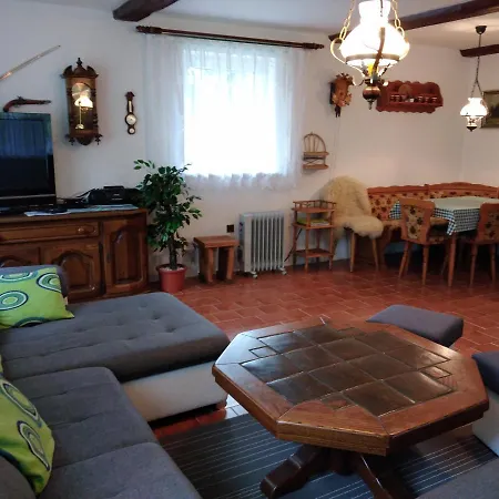 Buko Casa de Férias Červený Kostelec